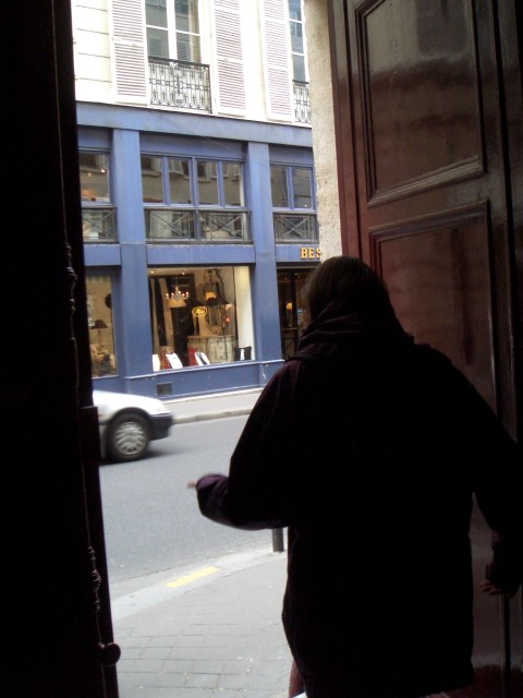 April 2006 Paris Apt03 our street door looking out.jpg