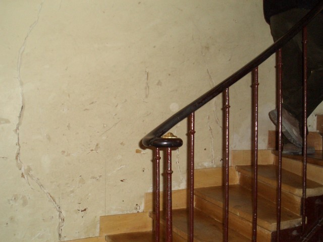 April 2006 Paris Apt10 bottom of spiral staircase.jpg