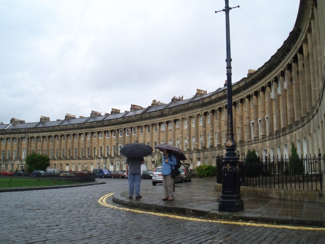UK-July-06 7th Bath00 Royal Cresent.jpg
