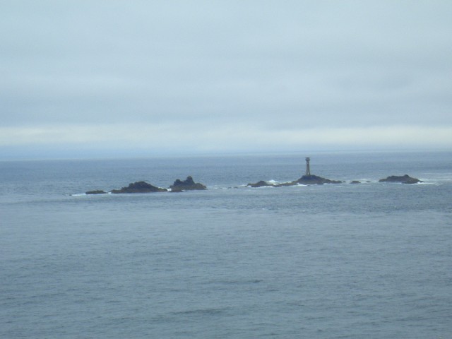 UK-July-06 10th Cornwall 01 Land's End 01 lighthouse.jpg