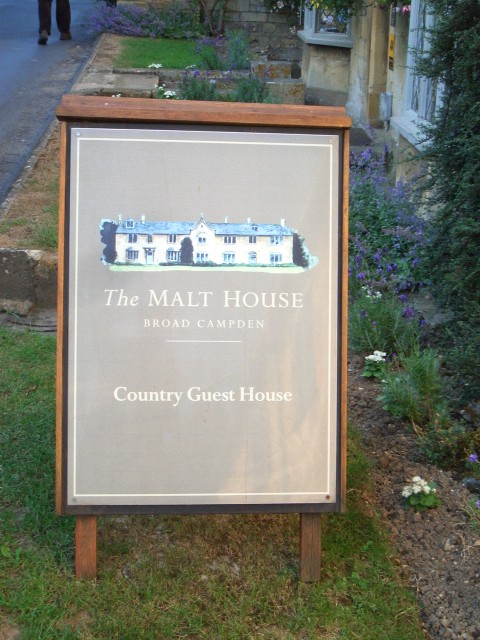 UK-July-06 Cotswolds The Malt House 01.jpg