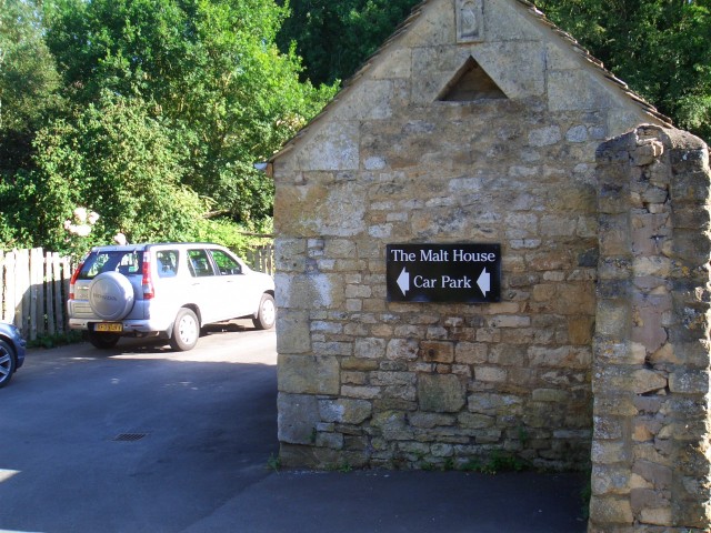 UK-July-06 Cotswolds The Malt House 03 parking.jpg