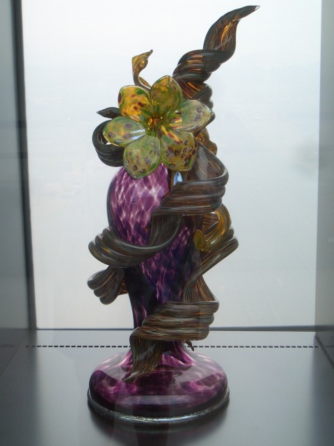 07 May-Jun 062 Tacoma Chihuly Bridge of Glass Venetian Wall.JPG
