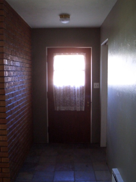 Oct 2007 Cody 9-03 Megan's house front entry.JPG