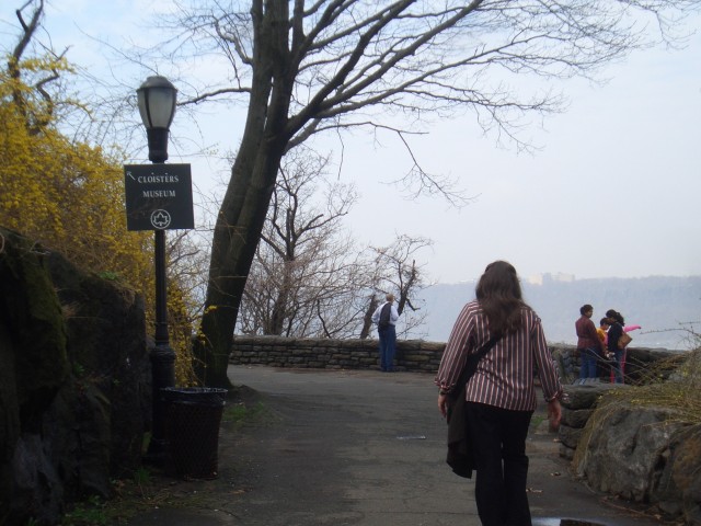 NYC 12-Apr 11 Fort Tryon Park - Cloisters still climbing.JPG