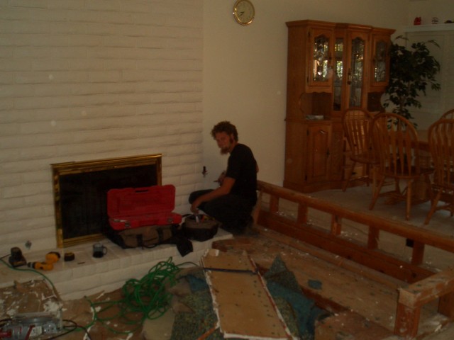 pit 03 2005 July 29 demolition begun - Caleb.jpg