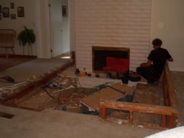 pit 04 2005 July 29 demolition begun - Caleb.jpg