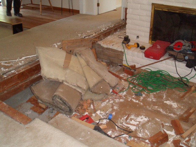 pit 07 2005 July 29 demolition.jpg