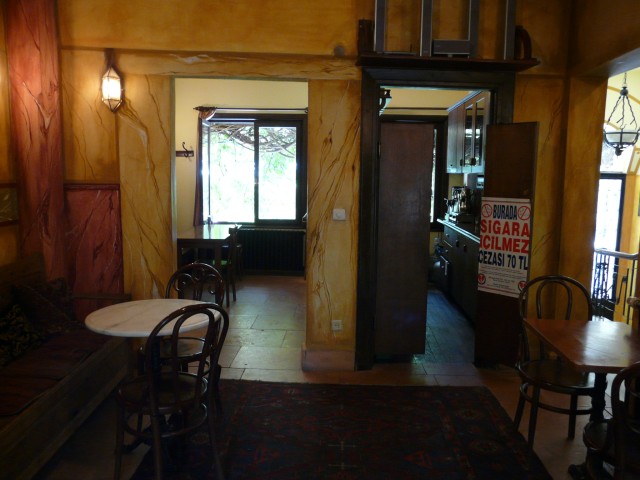 09Aug Empress Zoe Hotel 09 bar & dining from garden door.JPG