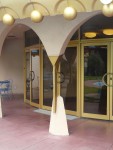 10Jan27 Marin 005 FLWright Tour east patio decorative column.JPG