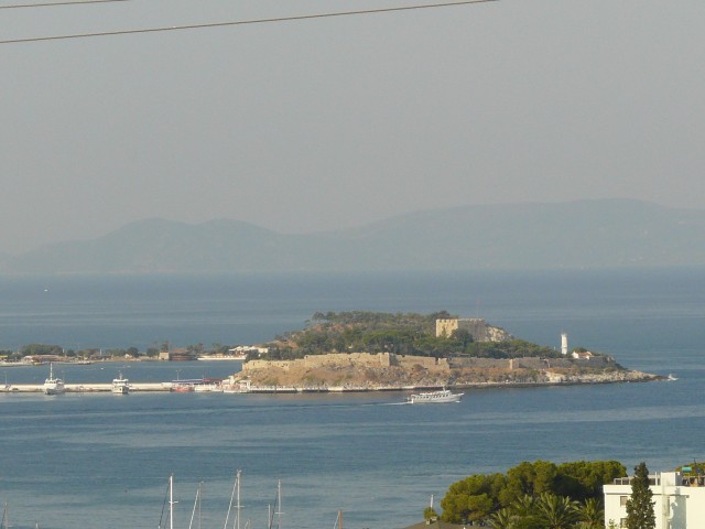 09Aug17 Kusadasi 008 hilltop view point of harbor bird island.JPG