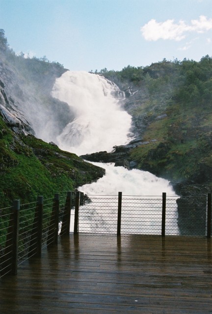 04-Jun 29th Norway-in-a-Nutshell Tour08 - train waterfall3.jpg