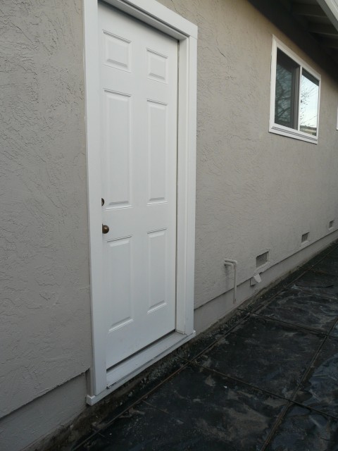 2010 Mar 14 San Ramon 10 Concrete no extra step outside garage door.JPG