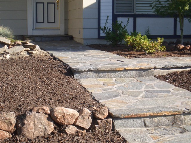 Front yard 2005 August 25 clean flagstone and finish sprinklers 04.jpg