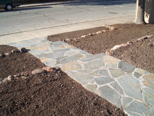 Front yard 2005 August 25 clean flagstone and finish sprinklers 06.jpg