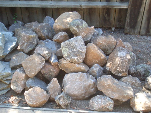 2005 August 27 yard leftovers 03 moss rock.jpg