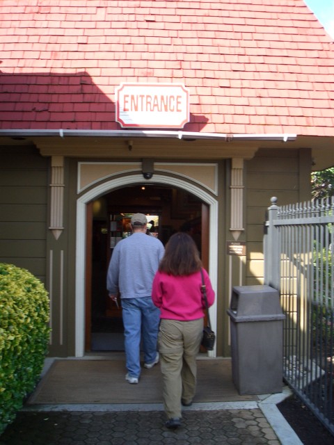 2006 Mar 11 Winchester Mystery House 01.jpg