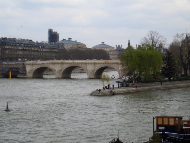 April 2006 Paris Day 1d Exploring - Pont Nerf.jpg